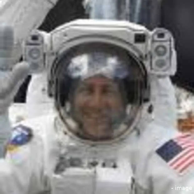 tweets vanuit de ruimte