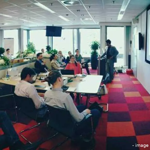 unicef schakelt extreme blue studenten i