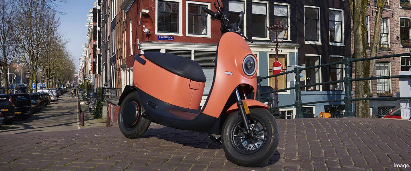 unu scooter amsterdam