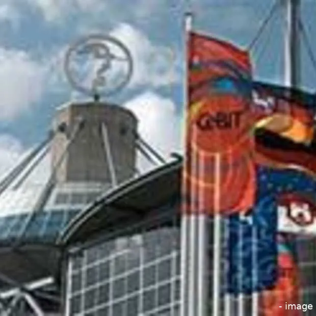 vizier gericht op bezoekers cebit