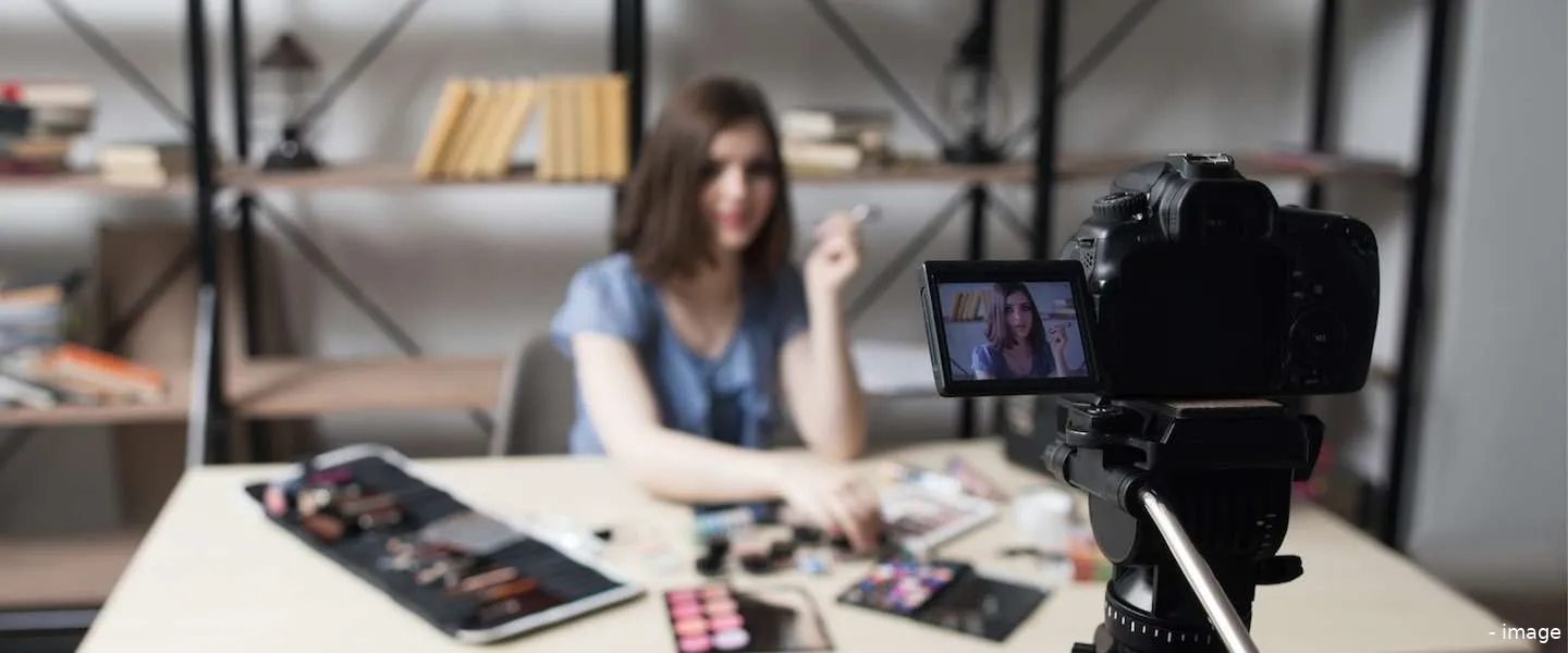 vloggers mogen geen verkapte reclame maken