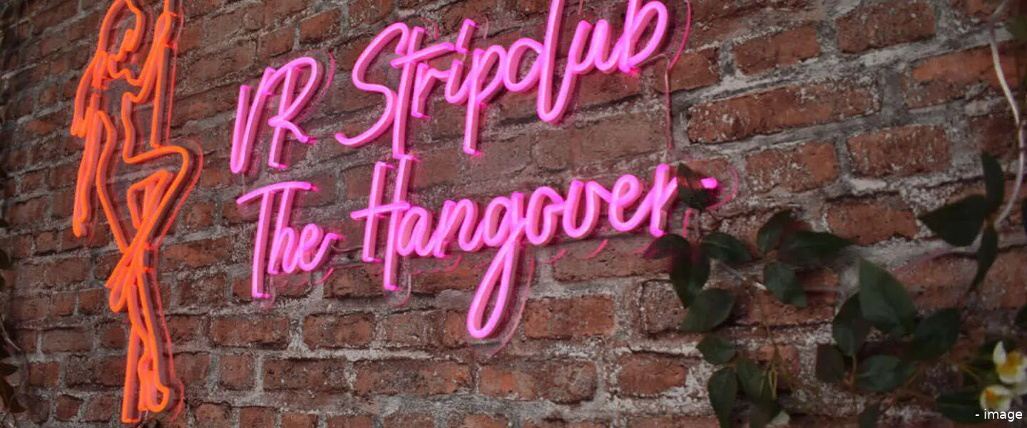 vr stripclub escape room