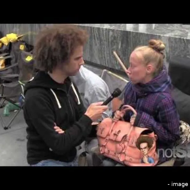 waiting for an iphone 5 for no reason