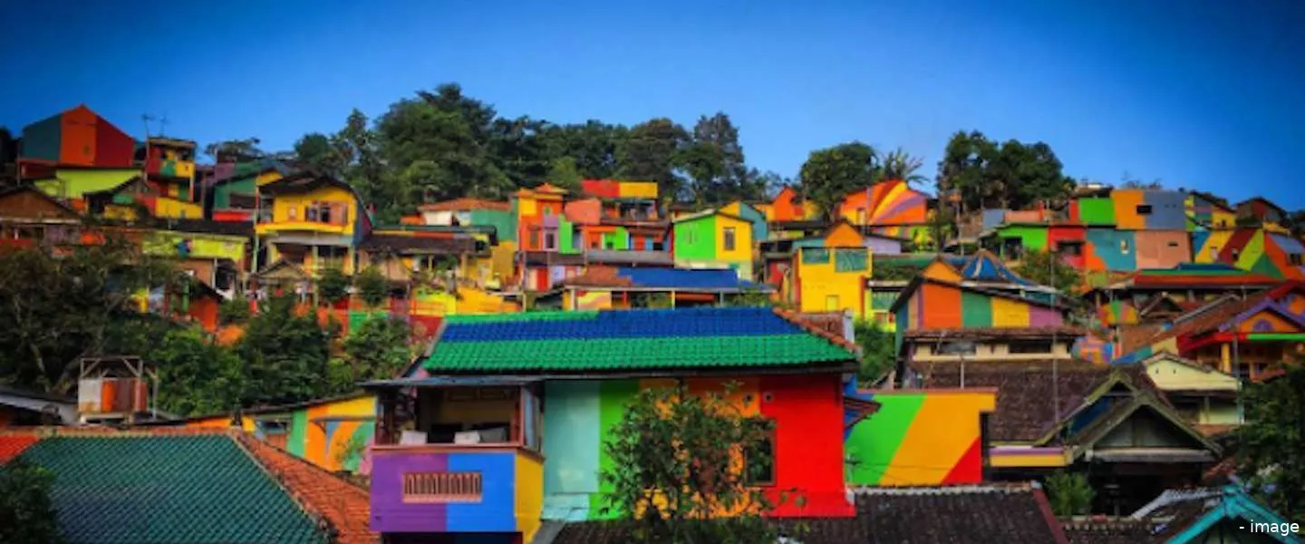 wijk indonesie geschilderd