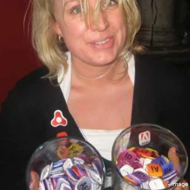 win een exclusief set adobe buttons