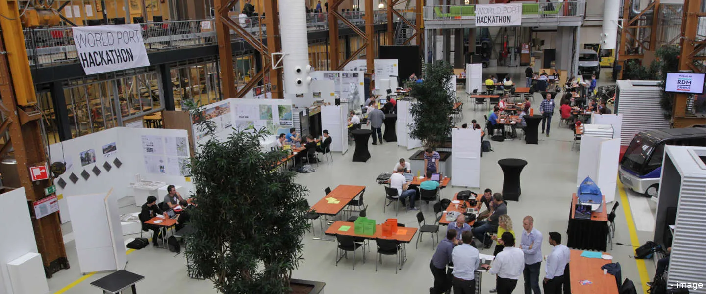 world port hackathon 14 foto nils kohrs
