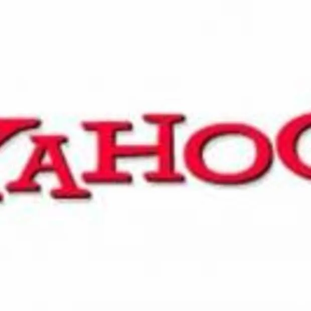 yahoo richt pijlen op social