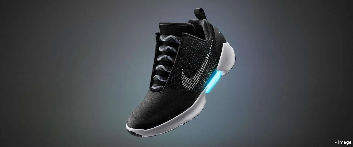 zelf sluitende nikes 720 dollar