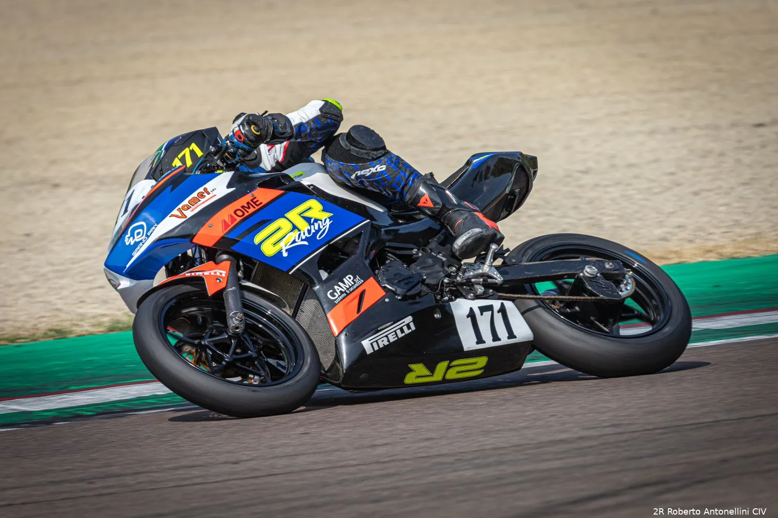 da0ce6a9 3946 4c07 a6cc b969782ed0ca