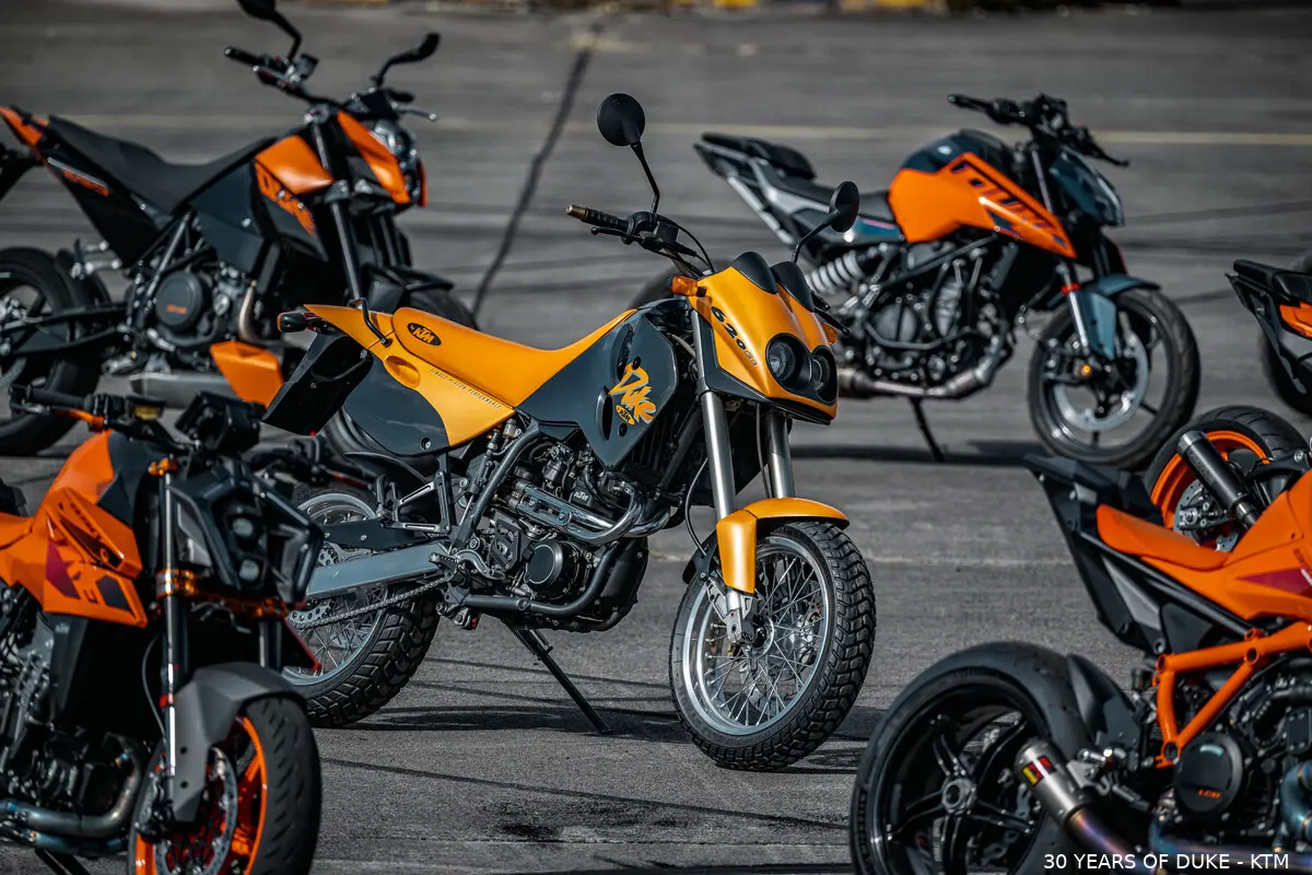 30 years of duke ktm