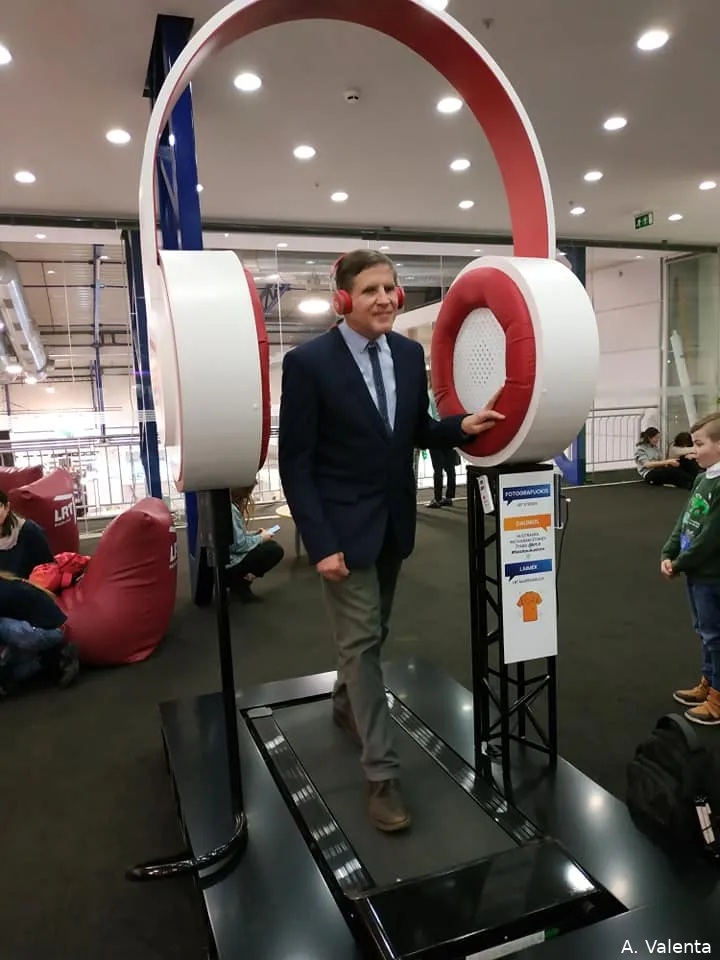 valent87178240 2729936680387437 4030109680901554176 n