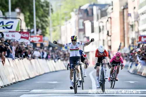 kimberley le court puck pieterse