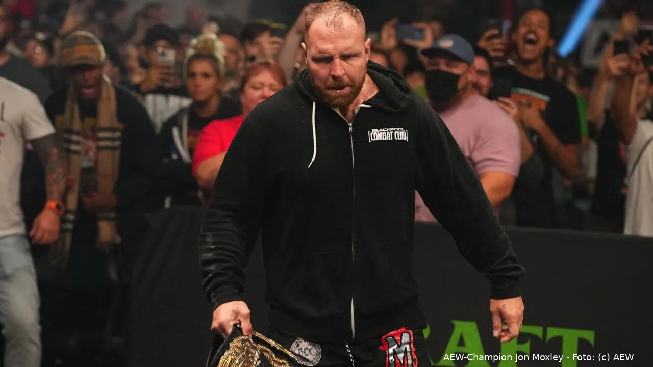 aew jon moxley august 2022