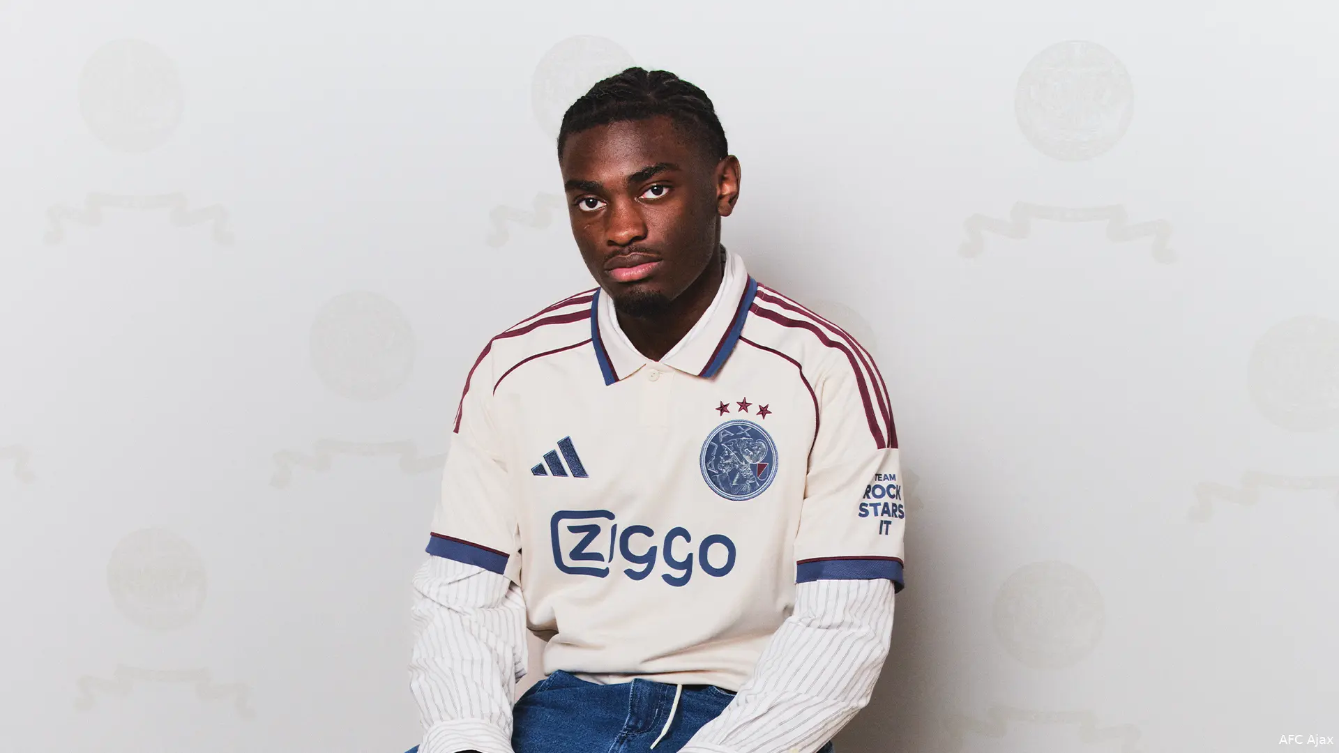 ajax-derde-shirt-jorthy-mokio