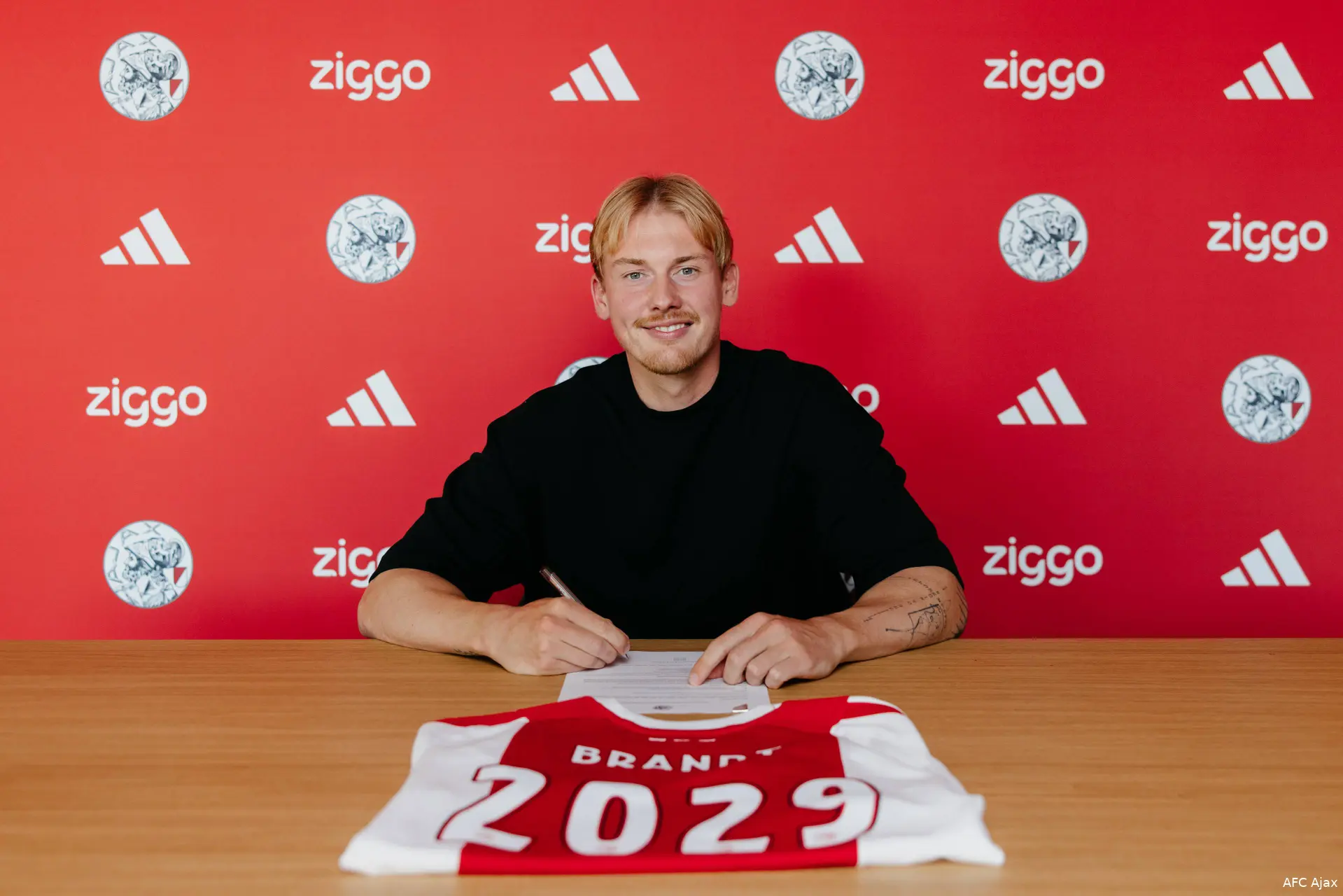 Ajax Showtime Julian Brandt Ajax
