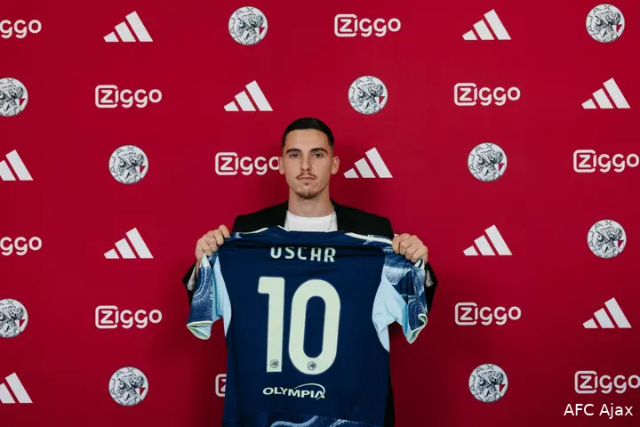 Oscar-Gloukh-Ajax