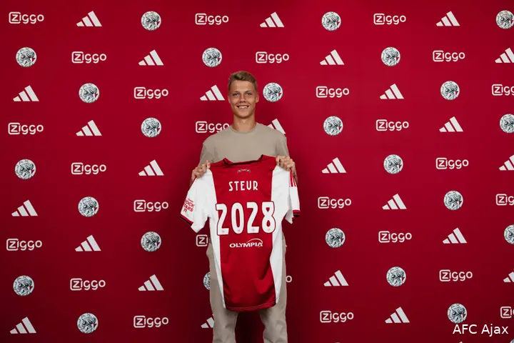 Sean-Steur-contractverlenging-2025