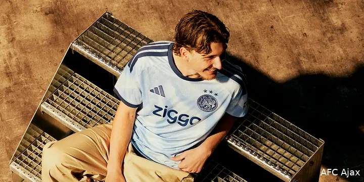 Ajax Showtime Mika Godts Derde Tenue Ajax