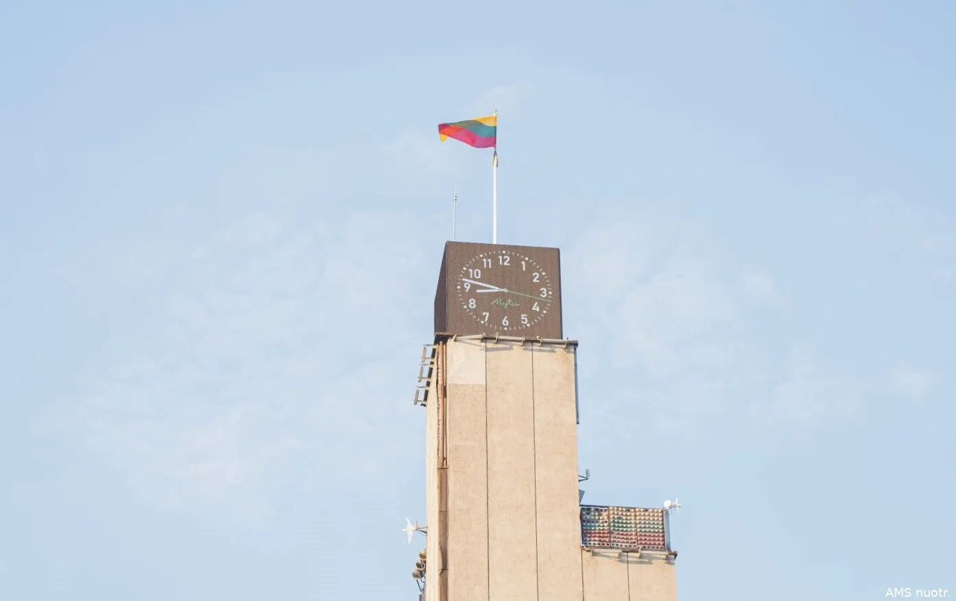 savivaldybes laikrodis ams nuot larges