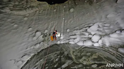 663ff9b2 a102 11ef bb81 d2ec2c2e8003