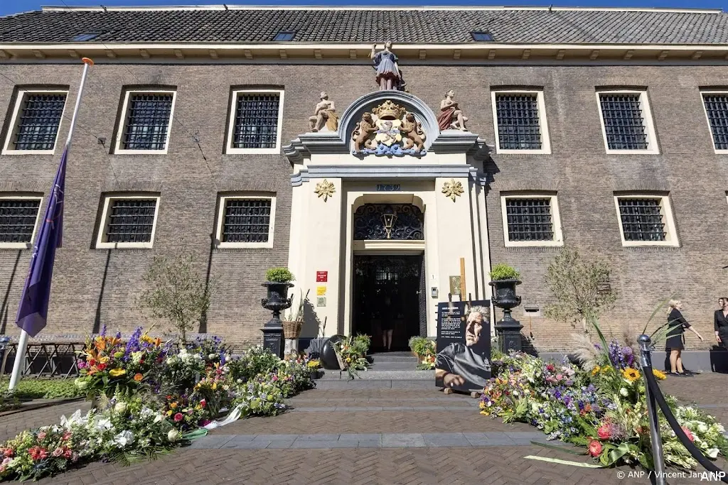 anp010525102 1