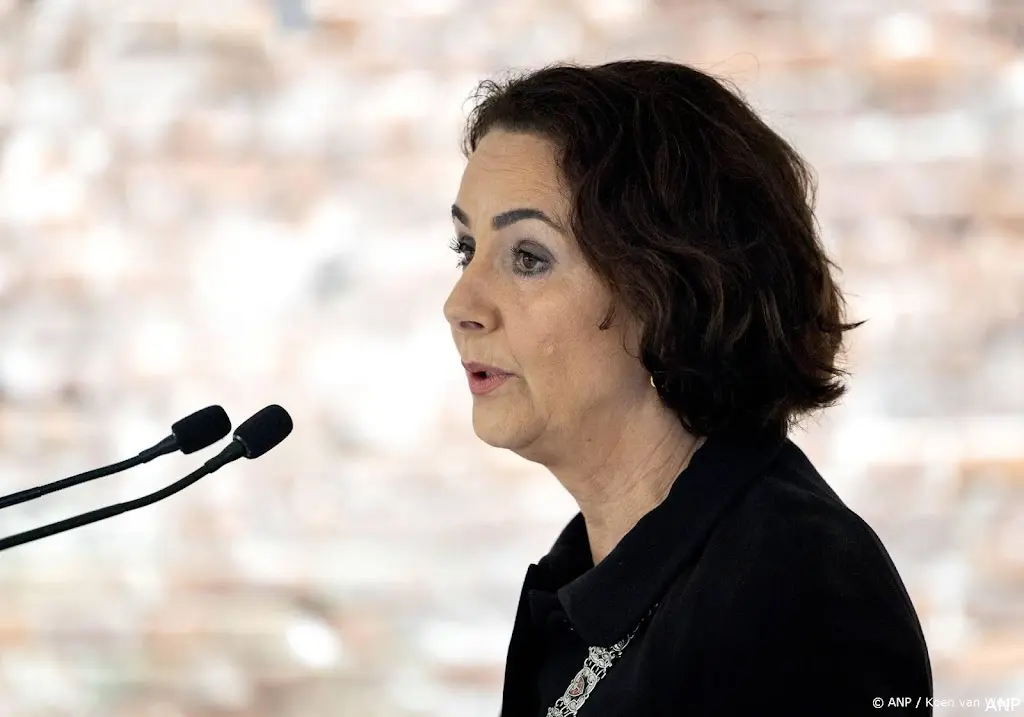 anp120625168 1