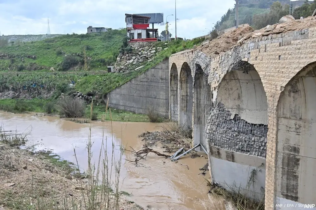 anp030426178 1