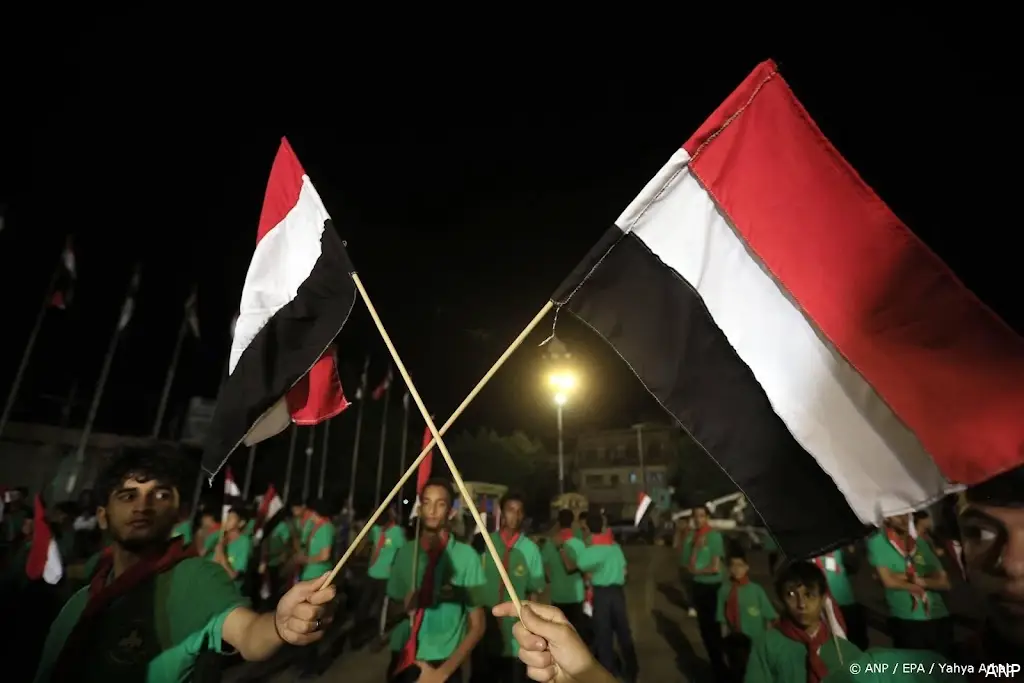 anp021026002 1