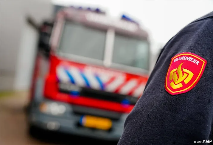 a58 bij roosendaal dicht door grote brand in de buurt