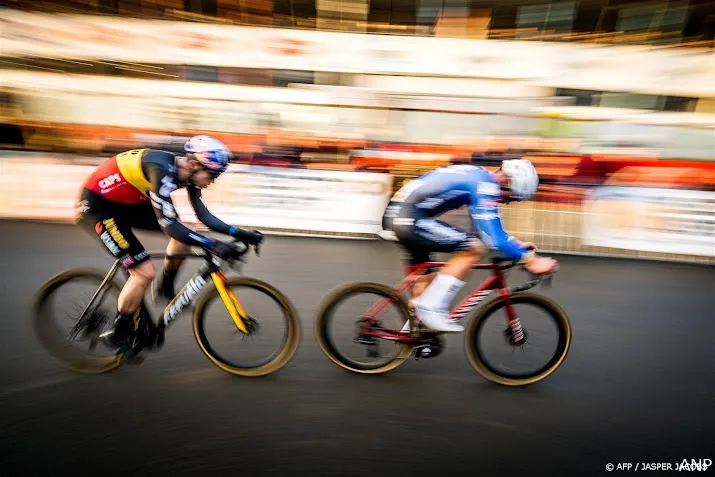 acht duels van aert van der poel in veldritseizoen niet op wk