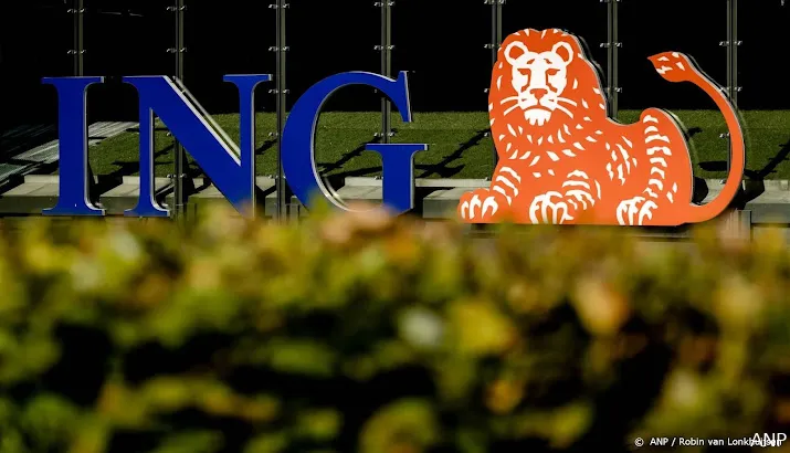 aegon en ing aan kop in aex ook blik op shell