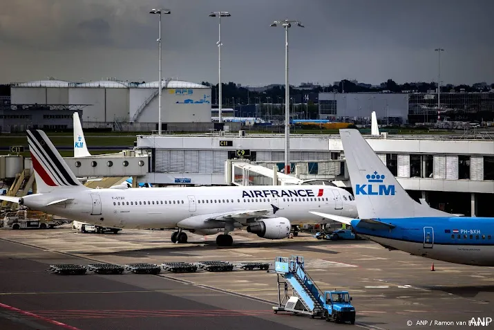 air france klm hard onderuit op terughoudend damrak