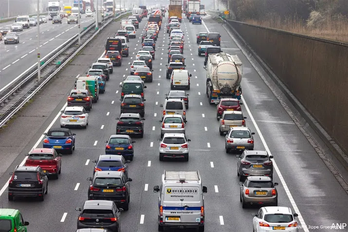 al vroeg file op a12 door geplande werkzaamheden