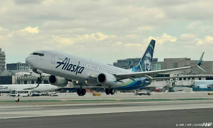 alaska airlines houdt alle vliegtuigen aan grond na melding faa