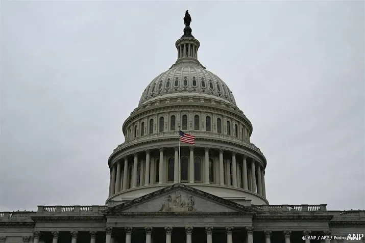 amerikaanse senaat keurt miljardenpakket goed wendt shutdown af