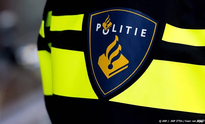 amsterdamse 39 opgepakt op verdenking van mensensmokkel