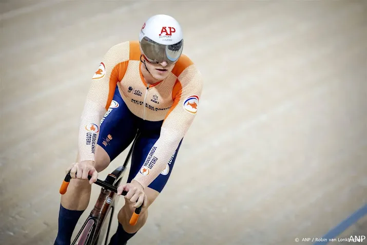 baanrenner hoogland met beste tijd naar finale km tijdrit op wk