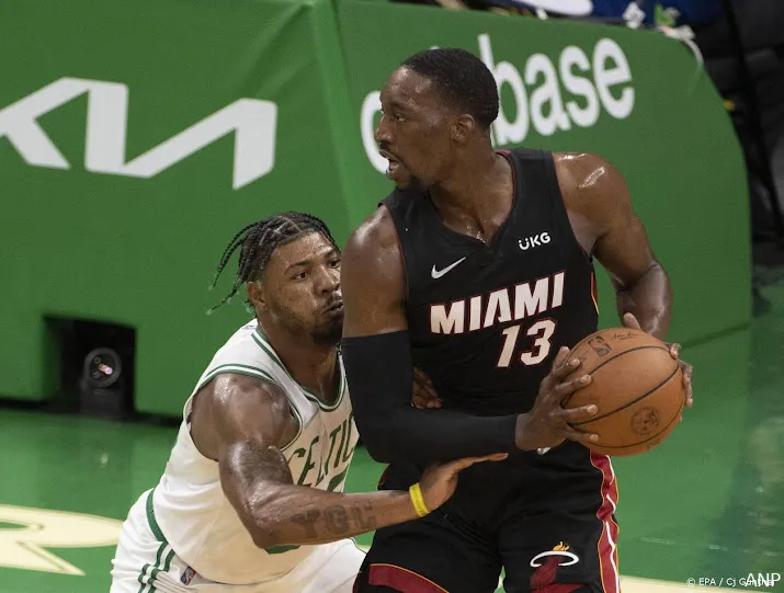 basketballer adebayo leidt miami naar zege op boston