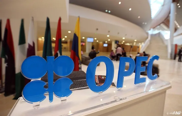 bloomberg olielanden opec zijn het eens over productieverlaging