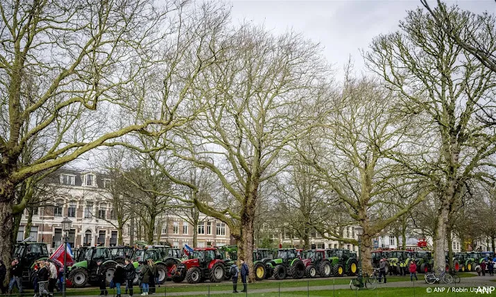 boeren slaken noodkreet in provinciehuis haarlem