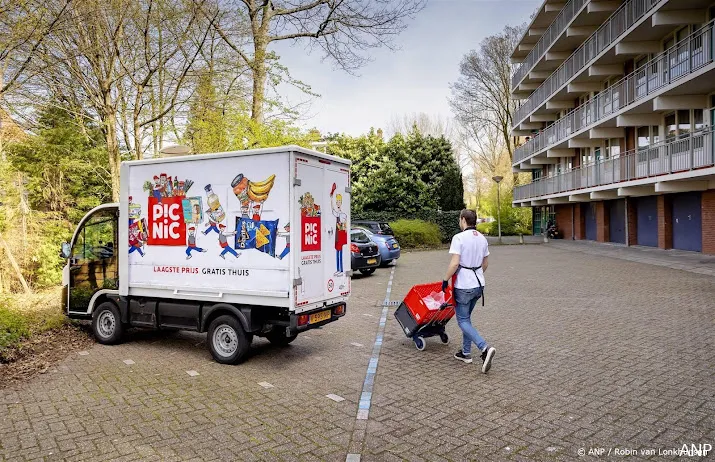 cnv mogelijk naar rechter na uitzondering picnic op supermarkt cao