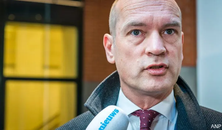 cu financien regeerakkoord tegen licht houden