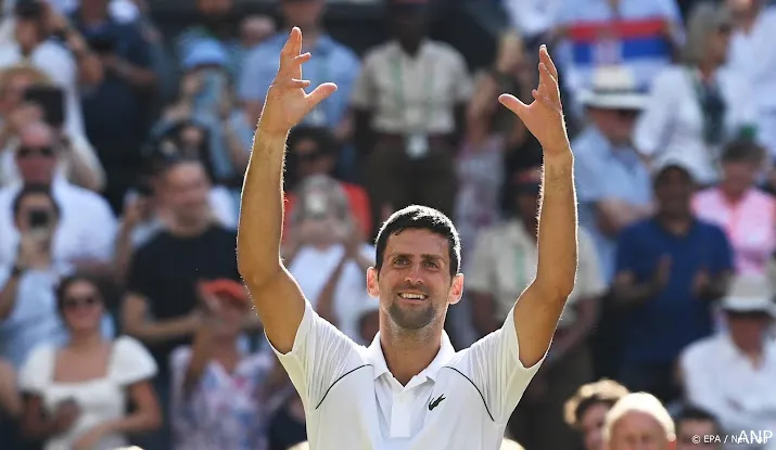 djokovic sluit zich aan bij federer en nadal in laver cup