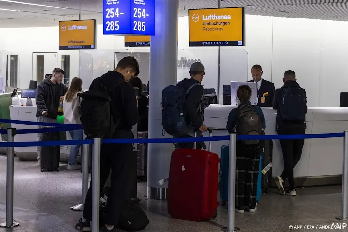 duitse luchthavens verwachten 2 miljoen reizigers voor ek voetbal