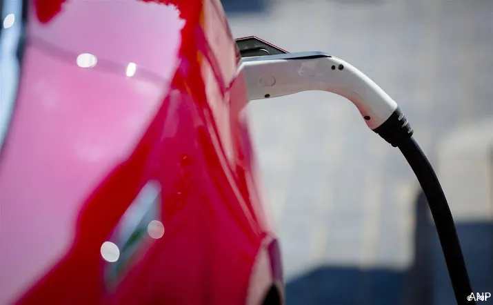 eu chef ook tesla onderzoeken op chinese subsidies stekkerautos