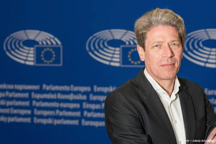 europarlementarier paul tang benoemd tot wethouder in almere