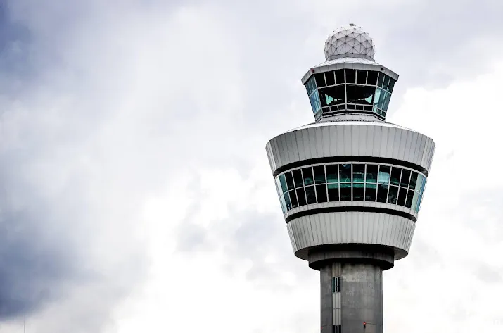 fnv opstelling arbeidsinspectie op schiphol onbestaanbaar