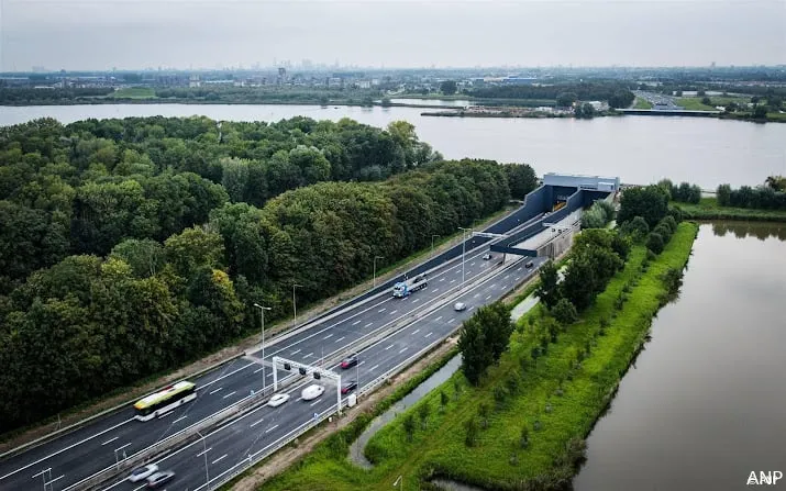 heinenoordtunnel twee weken dicht om renovatie