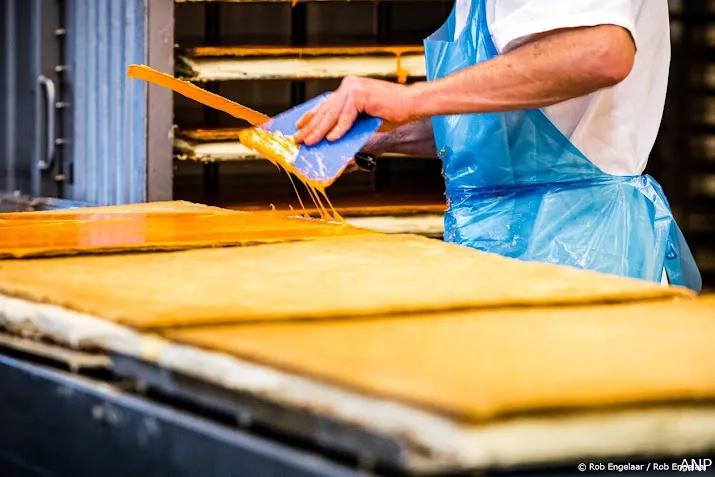 hema verkoopt bakkerijen aan broodleverancier van jumbo