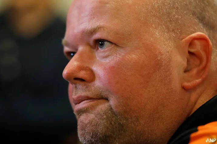 herboren darter van barneveld keert onderaan de ladder terug